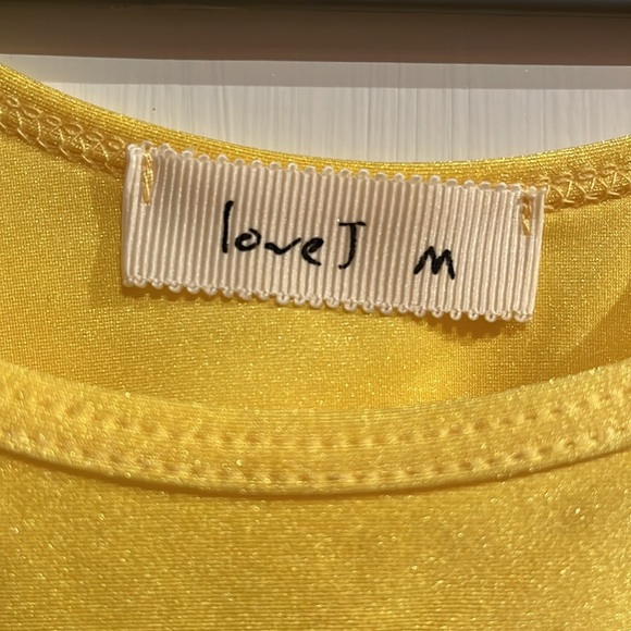 Crop top yellow never worn - Picture 3 of 4